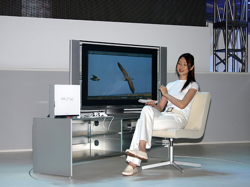 /jp/ Did Japan have flat screens first? When were they introduced? Do